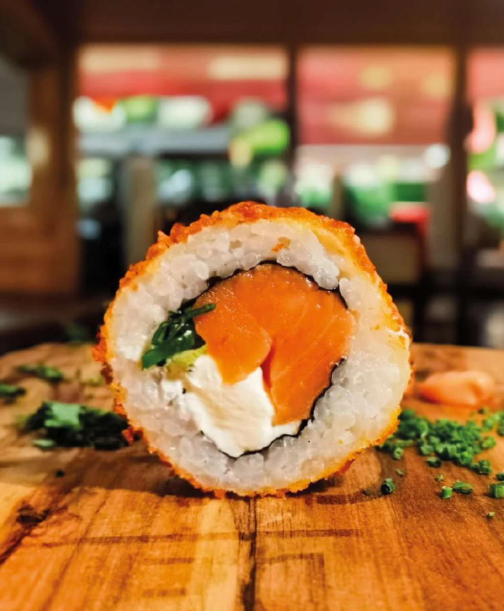 Hot rolls en la fotografía de categoría de la carta Saru Sushi