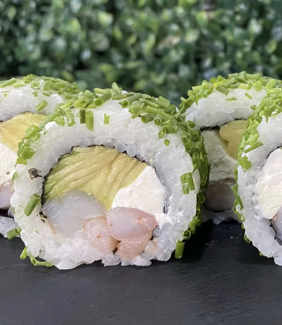 California rolls en la fotografía de categoría de la carta Saru Sushi