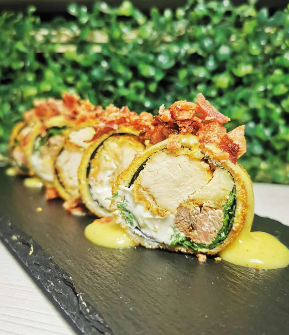 Rolls sin arroz en la fotografía de categoría de la carta Saru Sushi